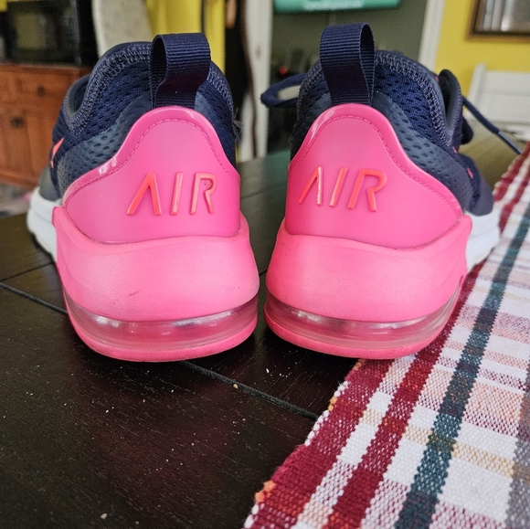 COPY - GUC NIKE AIR MAX MOTION 2 - Picture 4 of 6